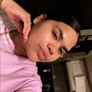 Meet your Posher, Taisha